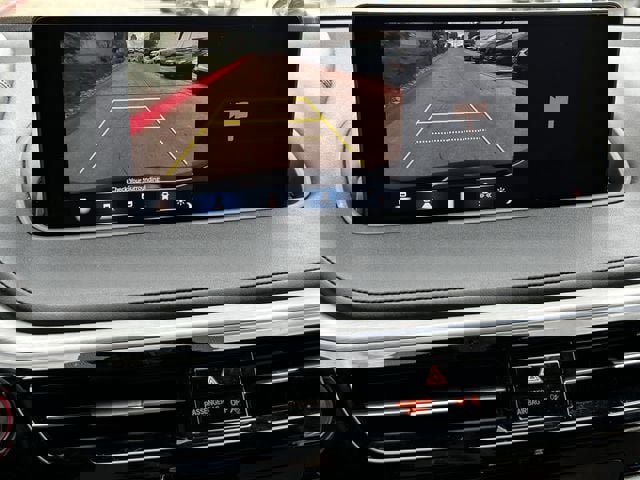 Certified 2024 Acura MDX FWD w/ Technology Package image 18