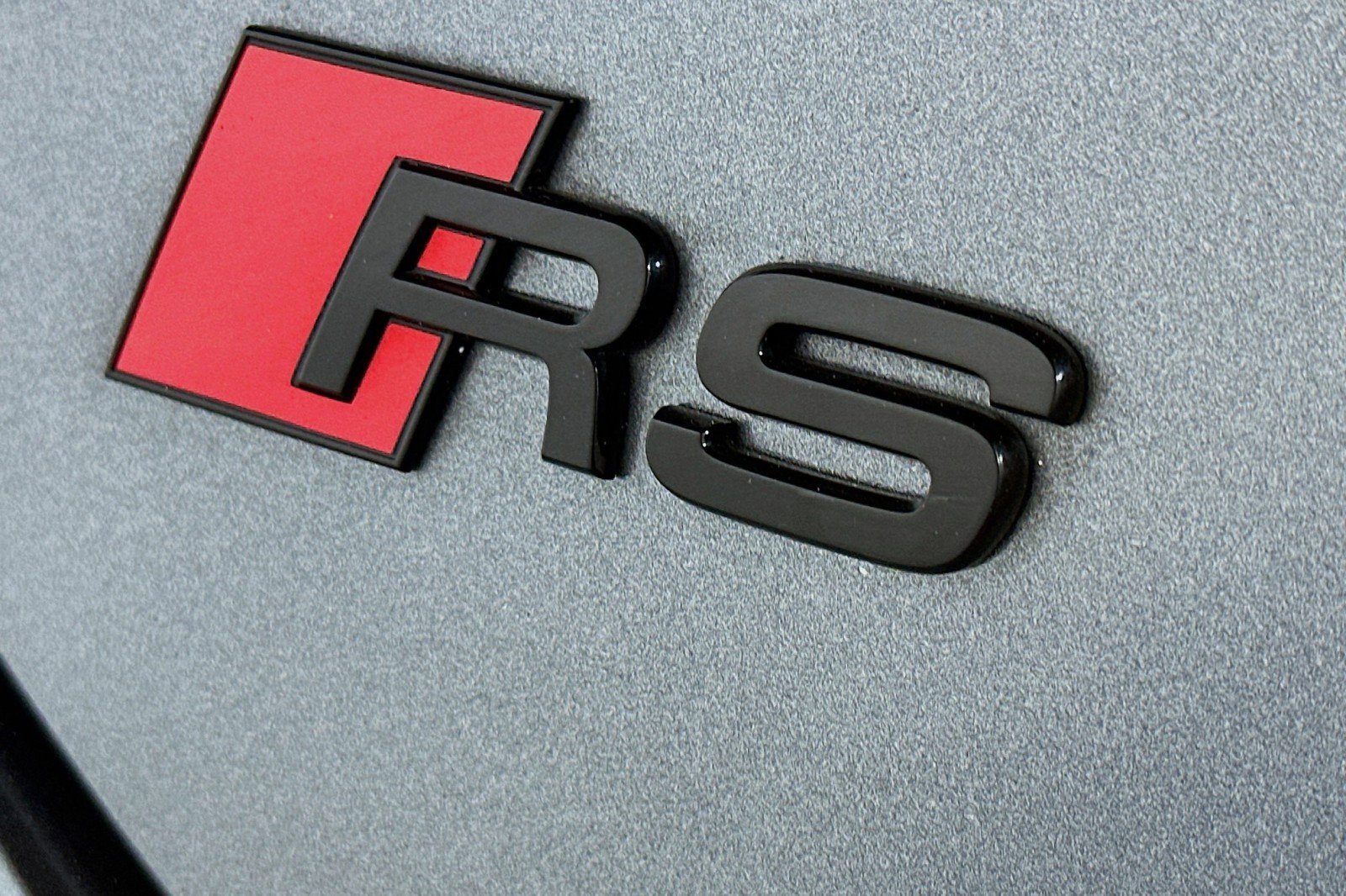 Used 2023 Audi RS e-tron GT w/ Carbon Performance Package AWD/4WD image 10