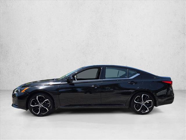 Certified 2023 Nissan Altima 2.5 SR FWD image 9