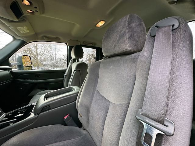 Used 2006 GMC Sierra 3500 SLE w/ Snow Plow Prep Package image 20