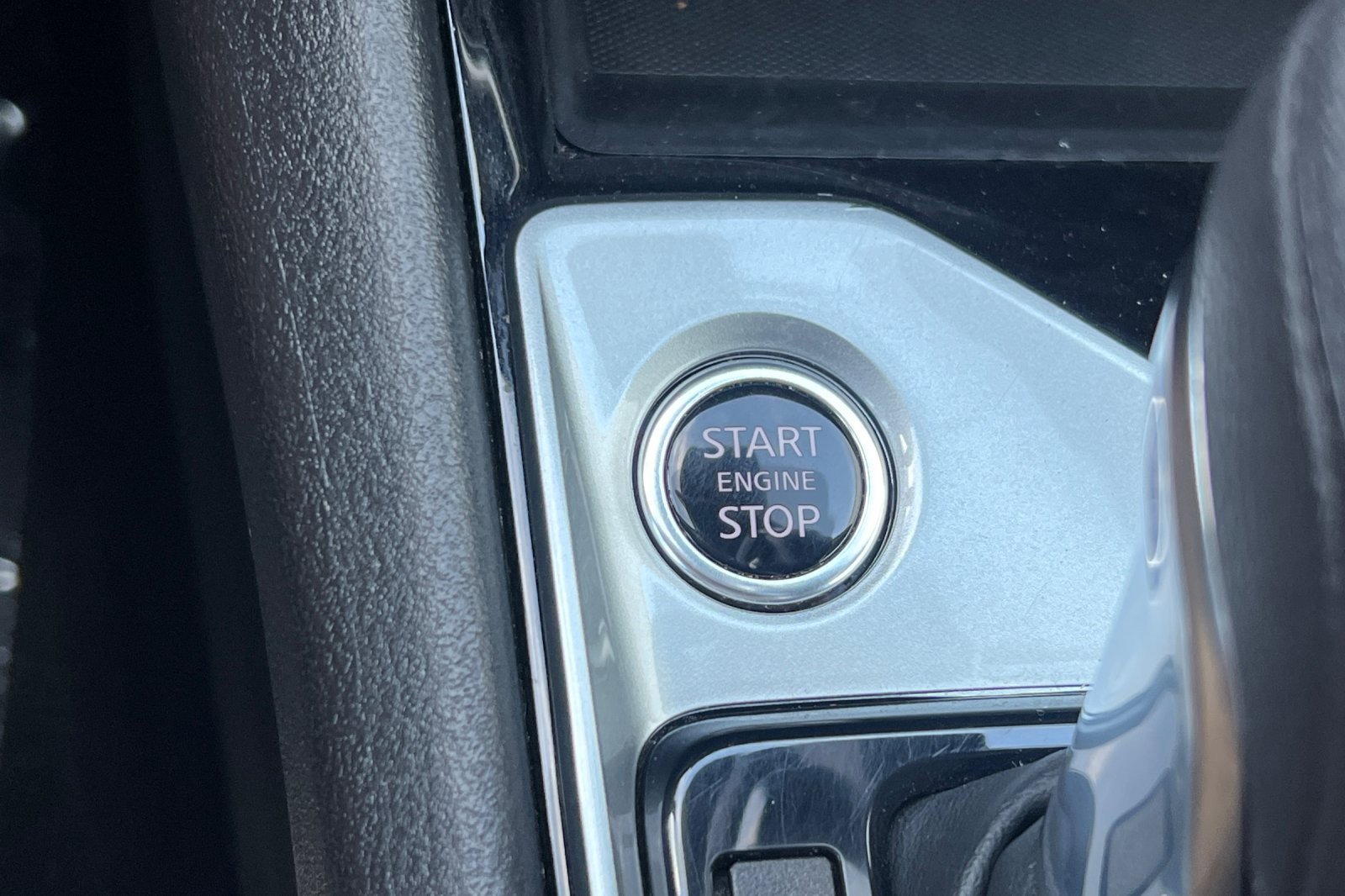 Used 2024 Nissan Altima 2.5 SV image 23