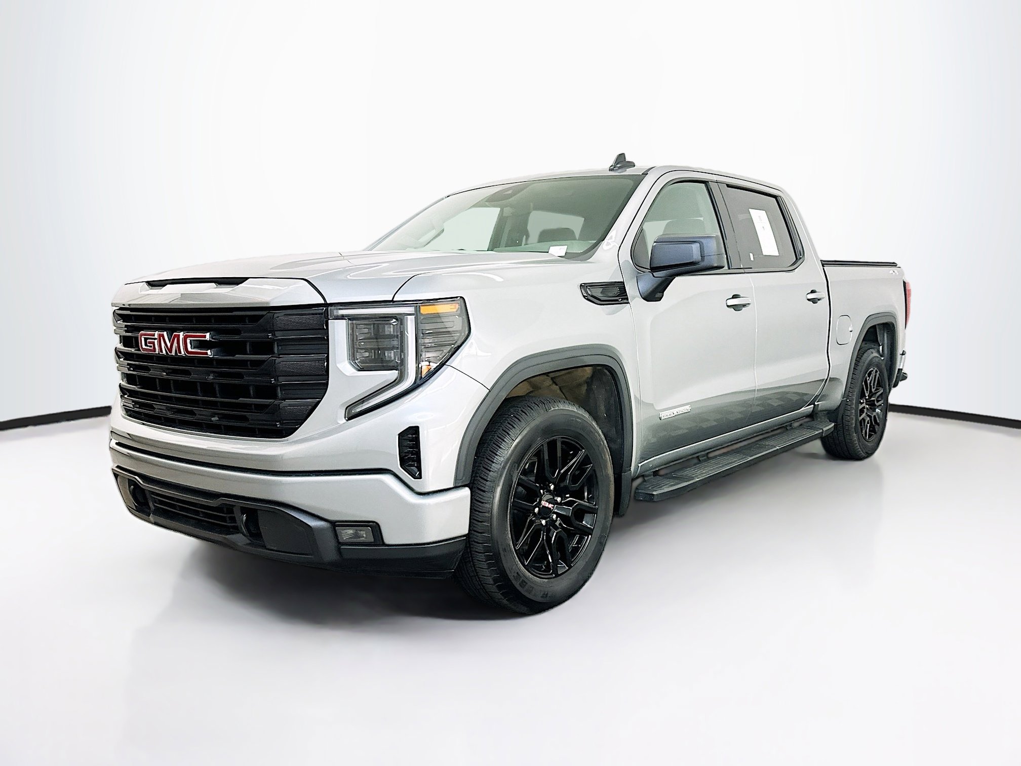 Used 2024 GMC Sierra 1500 Elevation image 3