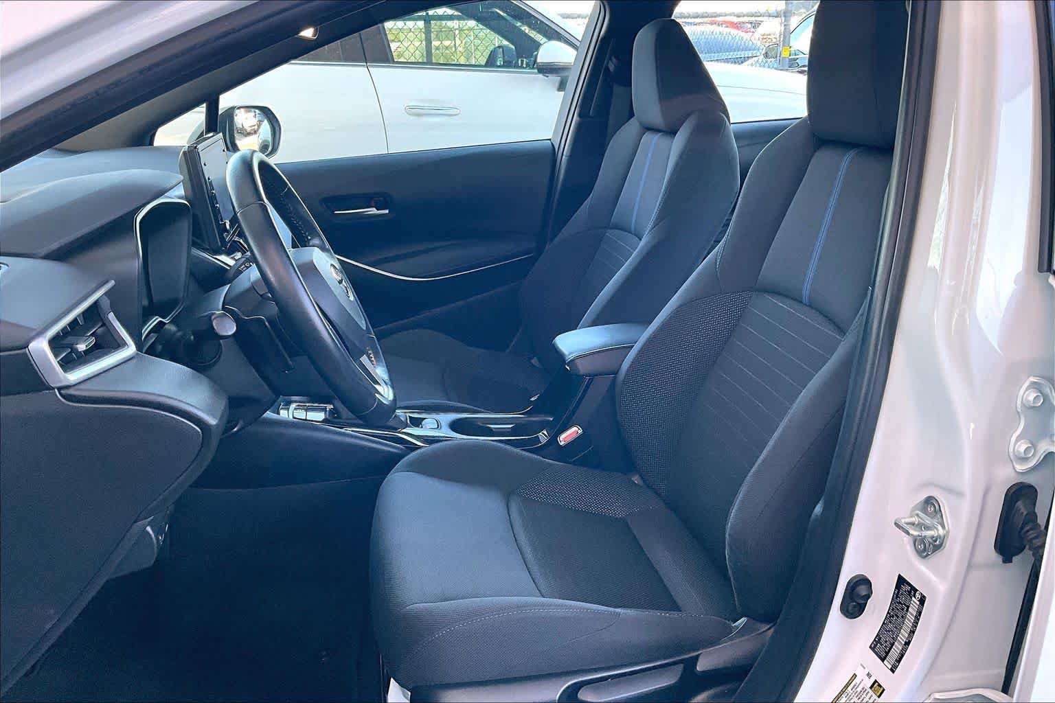 Used 2022 Toyota Corolla SE image 8