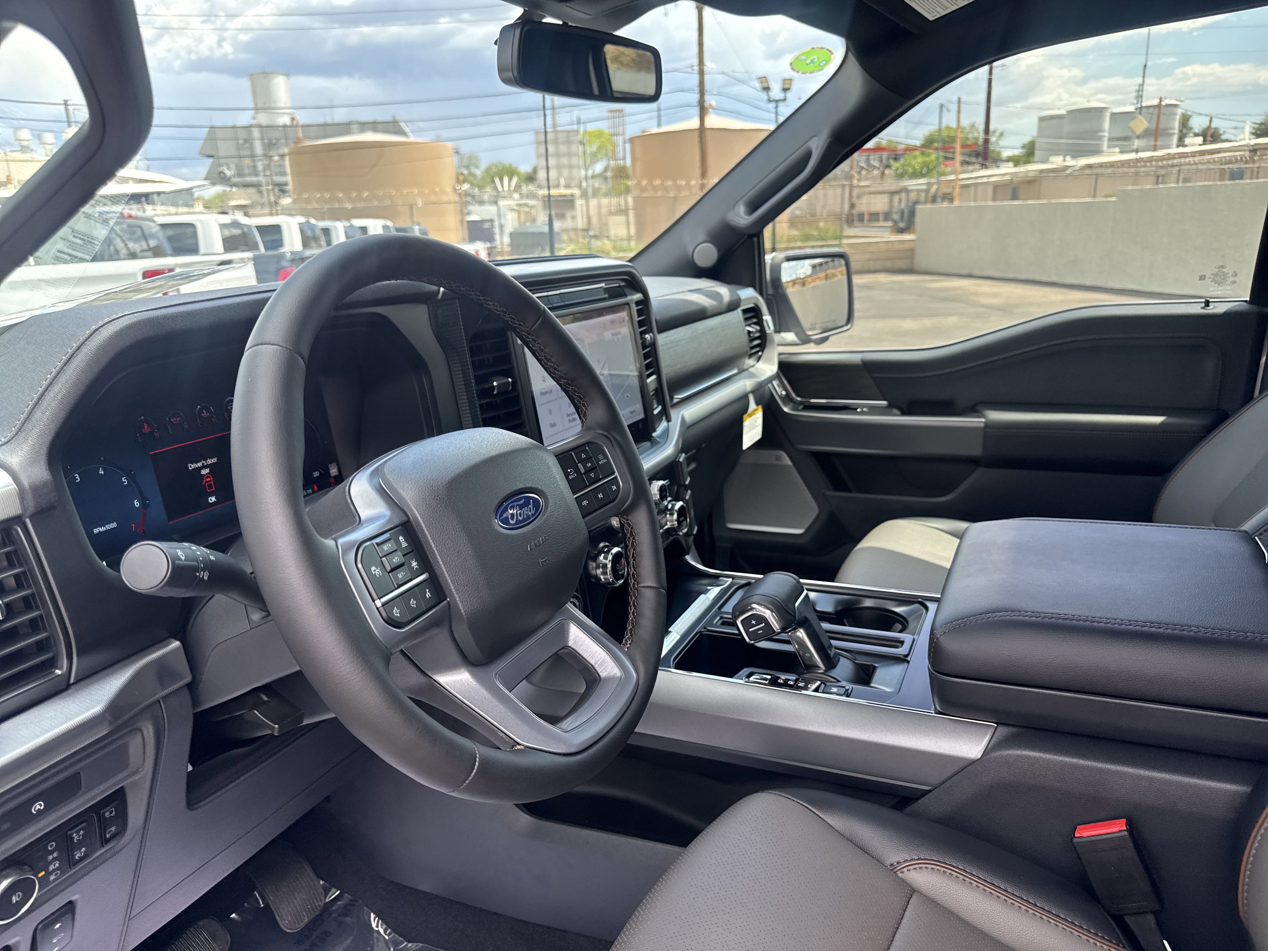 New 2025 Ford F150 Lariat w/ Equipment Group 502A High image 22