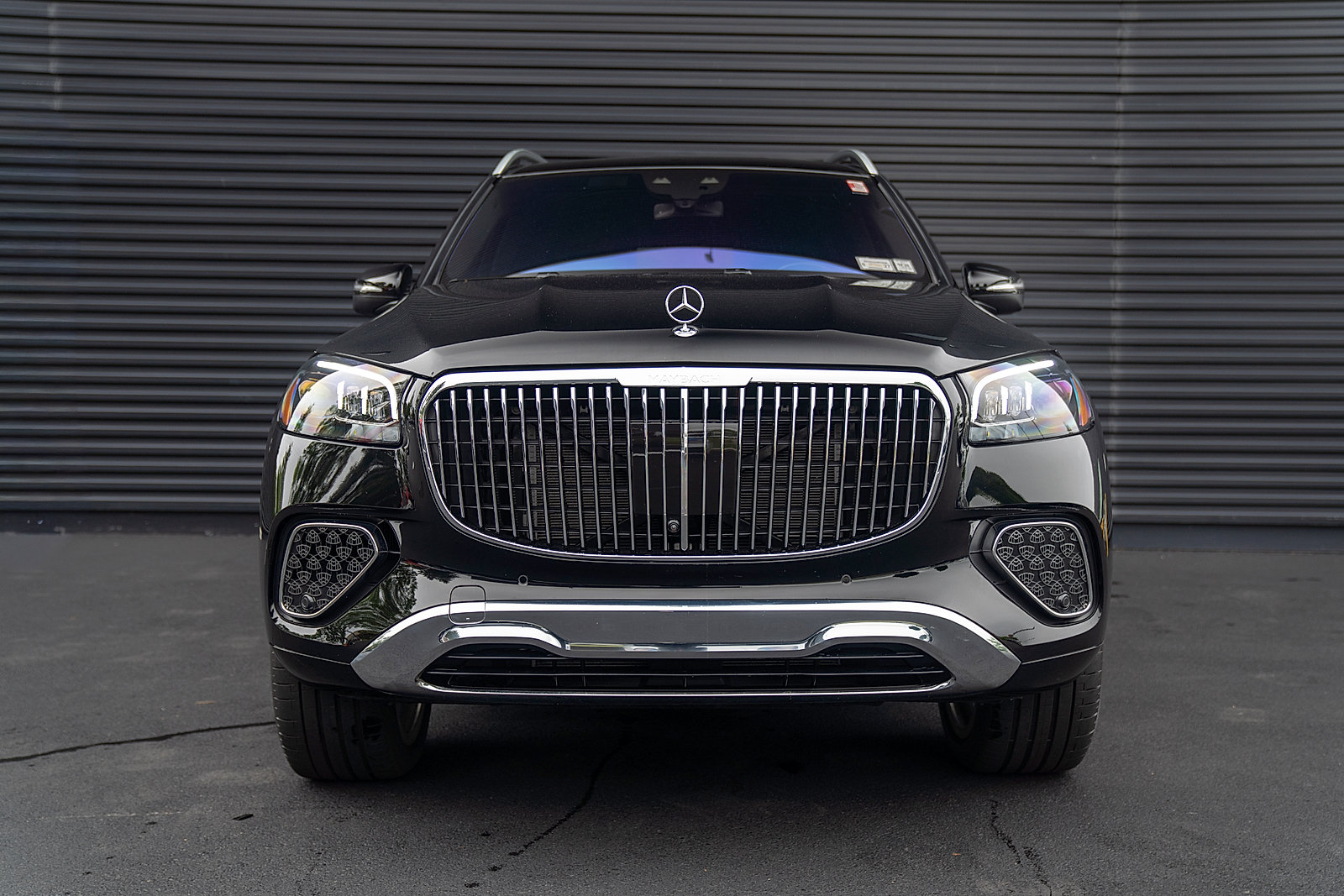 Used 2025 Mercedes-Benz Maybach GLS 600 4MATIC image 25
