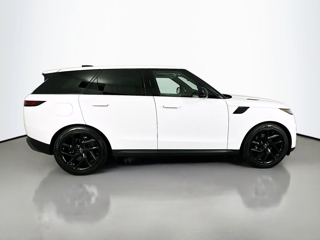 Used 2023 Land Rover Range Rover Sport SE image 8