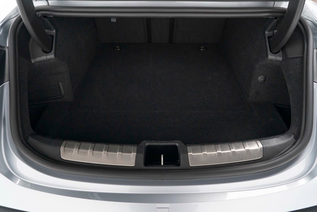 Used 2020 Porsche Taycan Turbo w/ Performance Package image 55