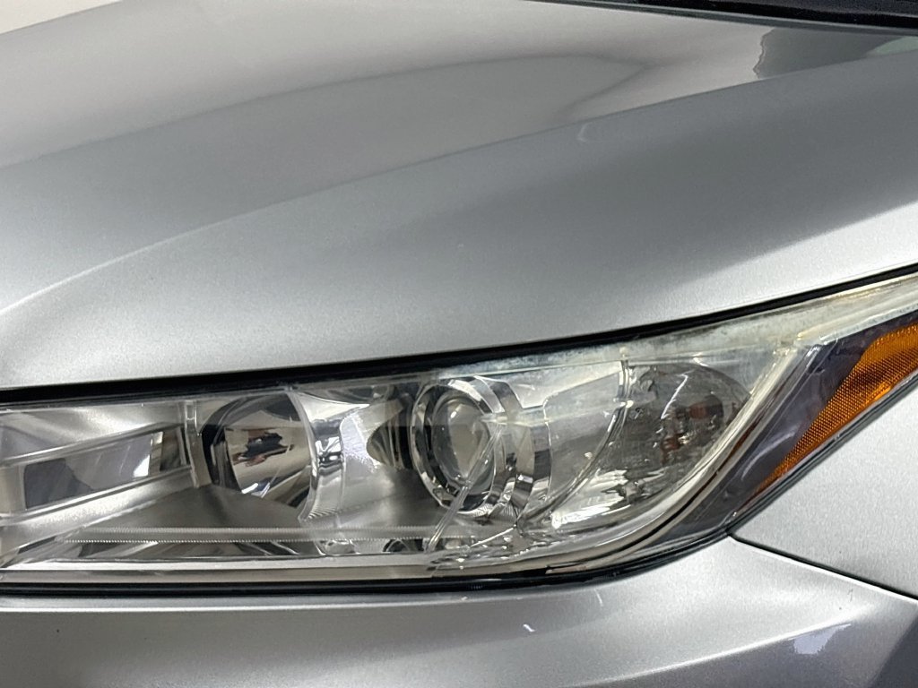 Used 2019 Toyota Highlander XLE AWD/4WD image 9