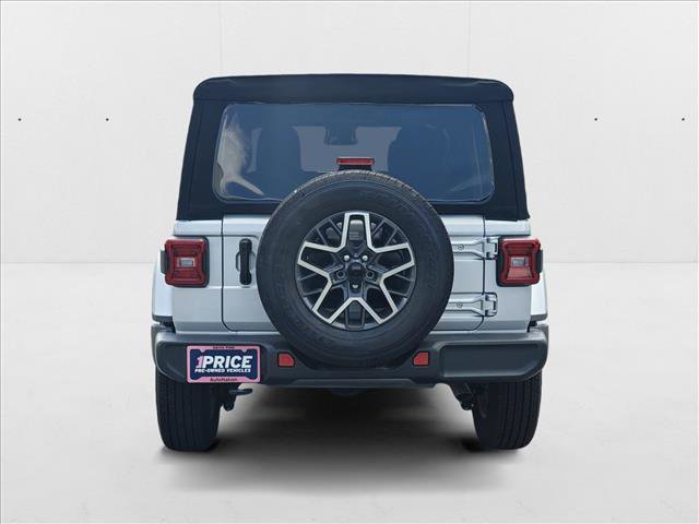 Used 2024 Jeep Wrangler Sahara image 6