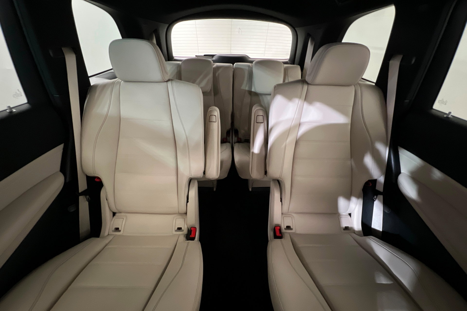 New 2026 Mercedes-Benz GLS 580 4MATIC image 26