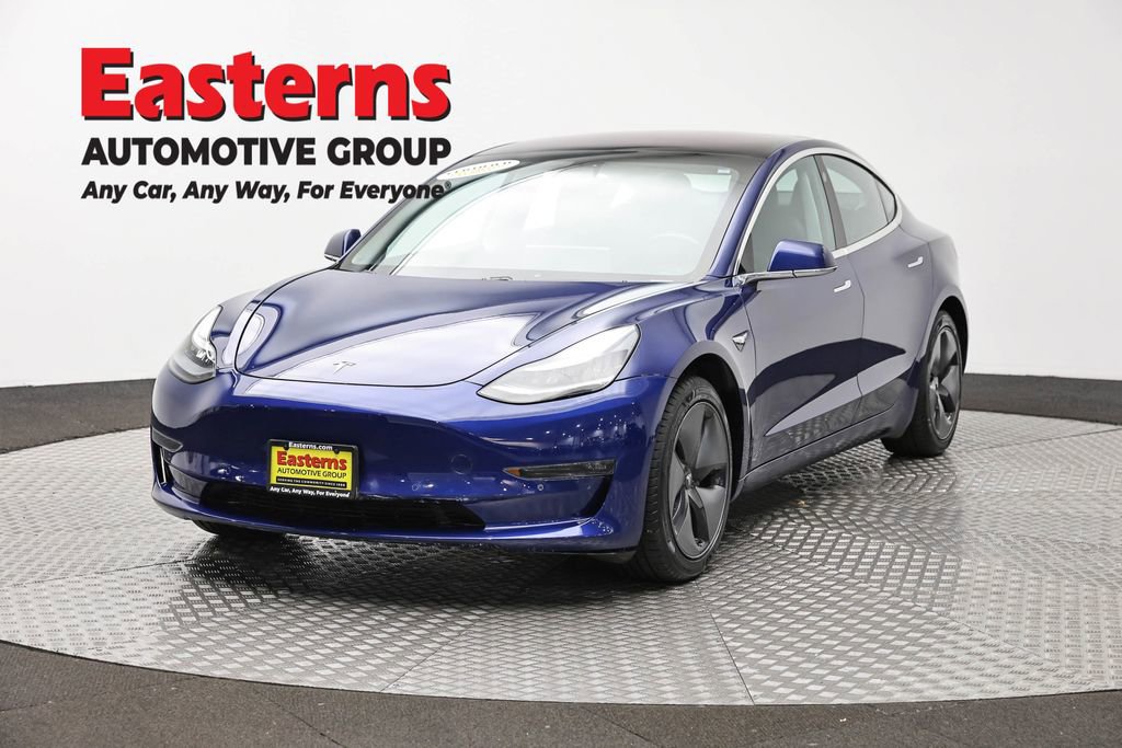 Used 2018 Tesla Model 3 Mid Range RWD image 1