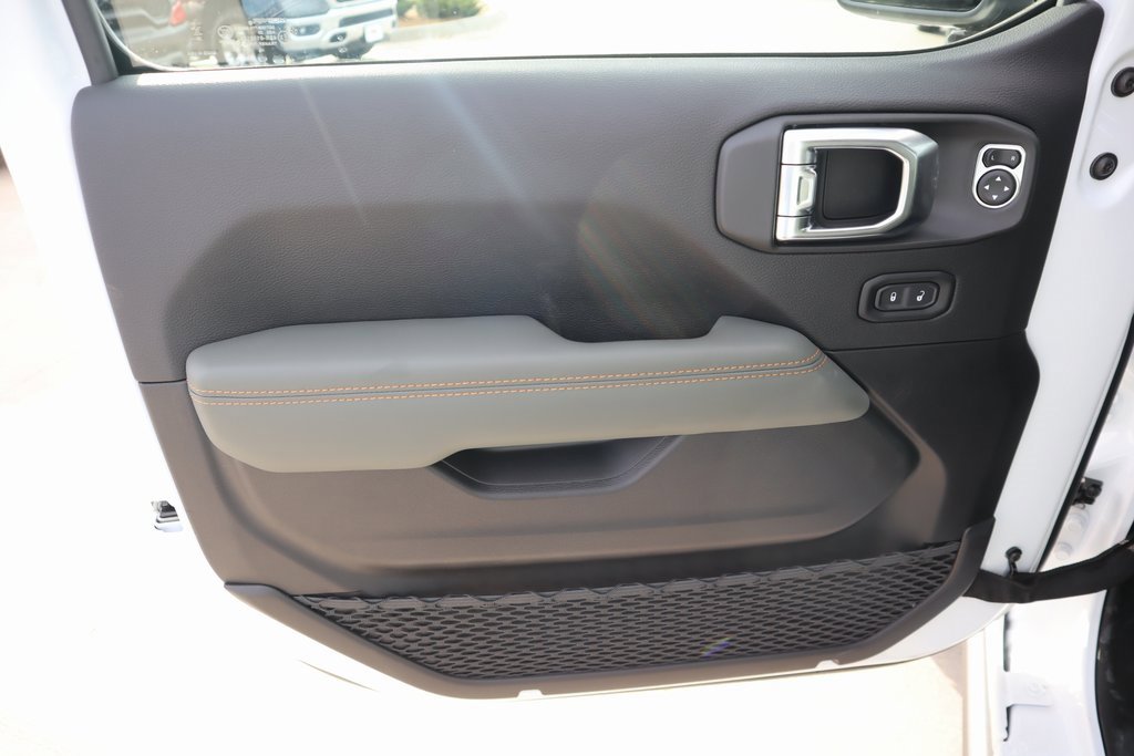 New 2026 Jeep Gladiator Mojave image 16