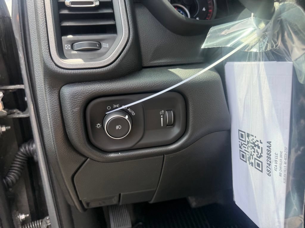 New 2026 RAM 3500 Tradesman w/ Chrome Appearance Group A AWD/4WD image 20