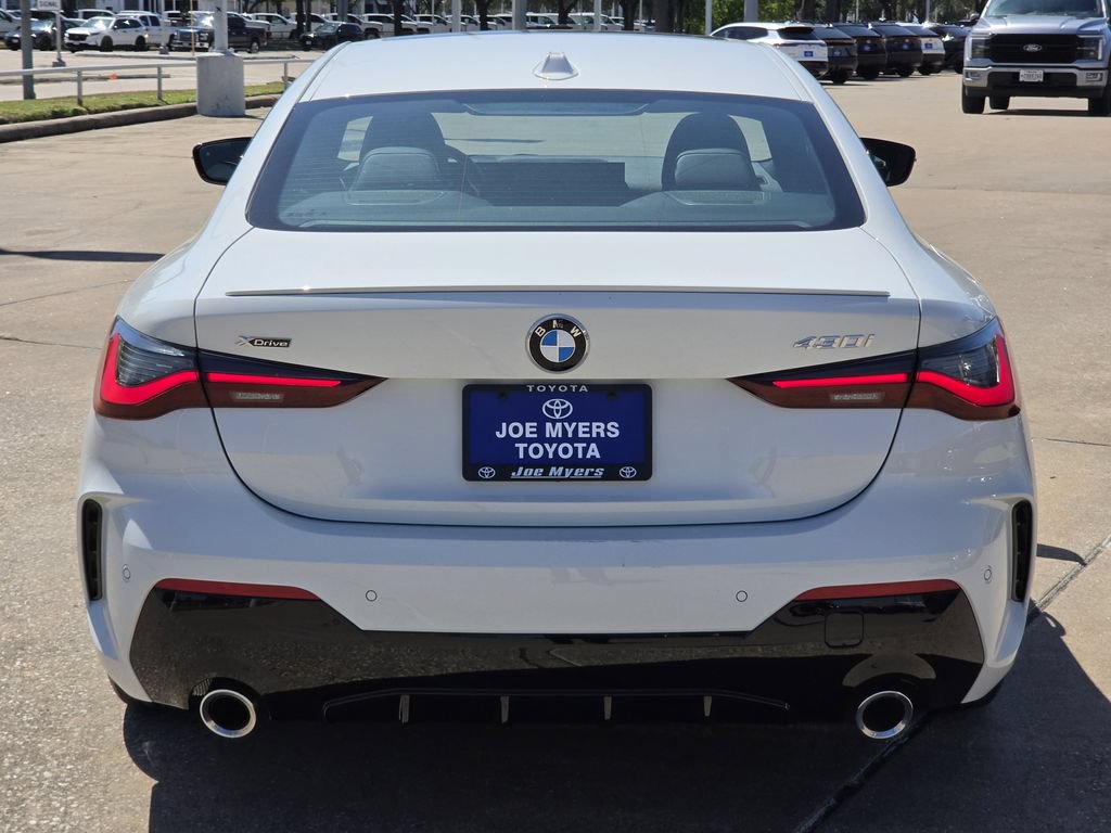 Used 2026 BMW 430i xDrive Coupe w/ M Sport Package AWD/4WD image 8