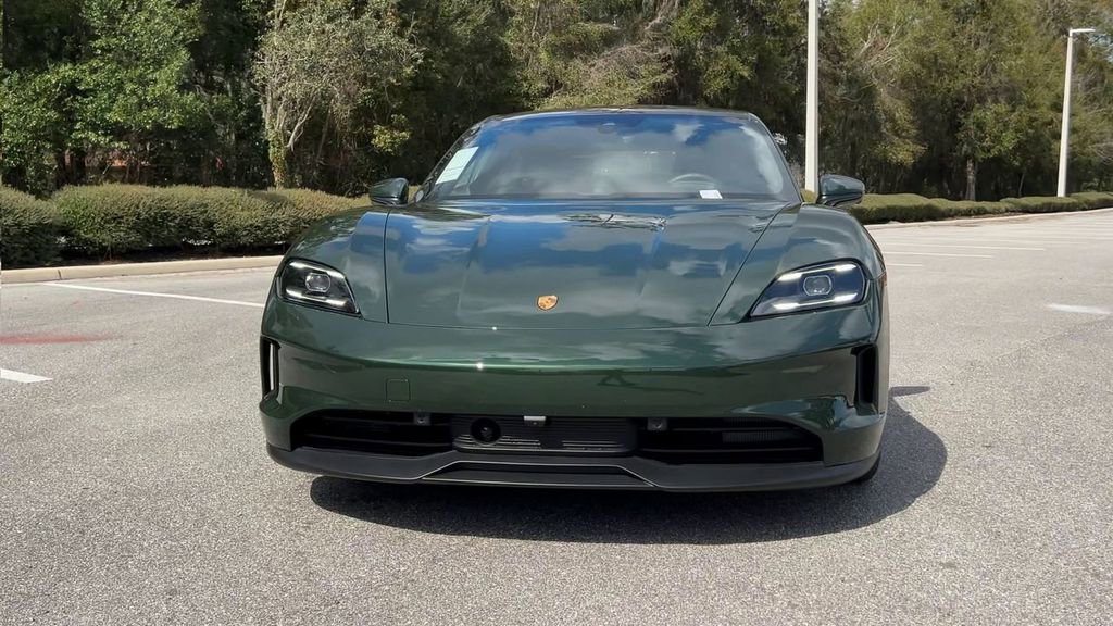 New 2025 Porsche Taycan image 3