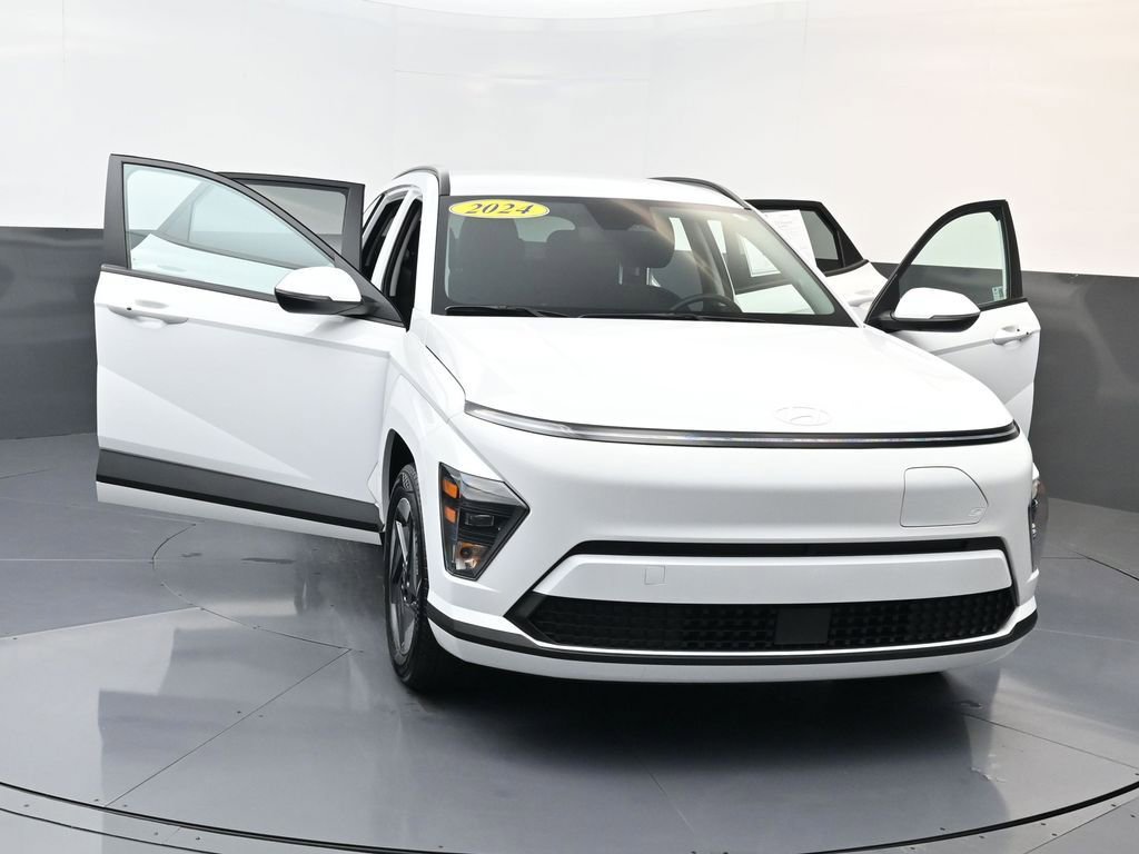 Certified 2024 Hyundai Kona SEL image 23