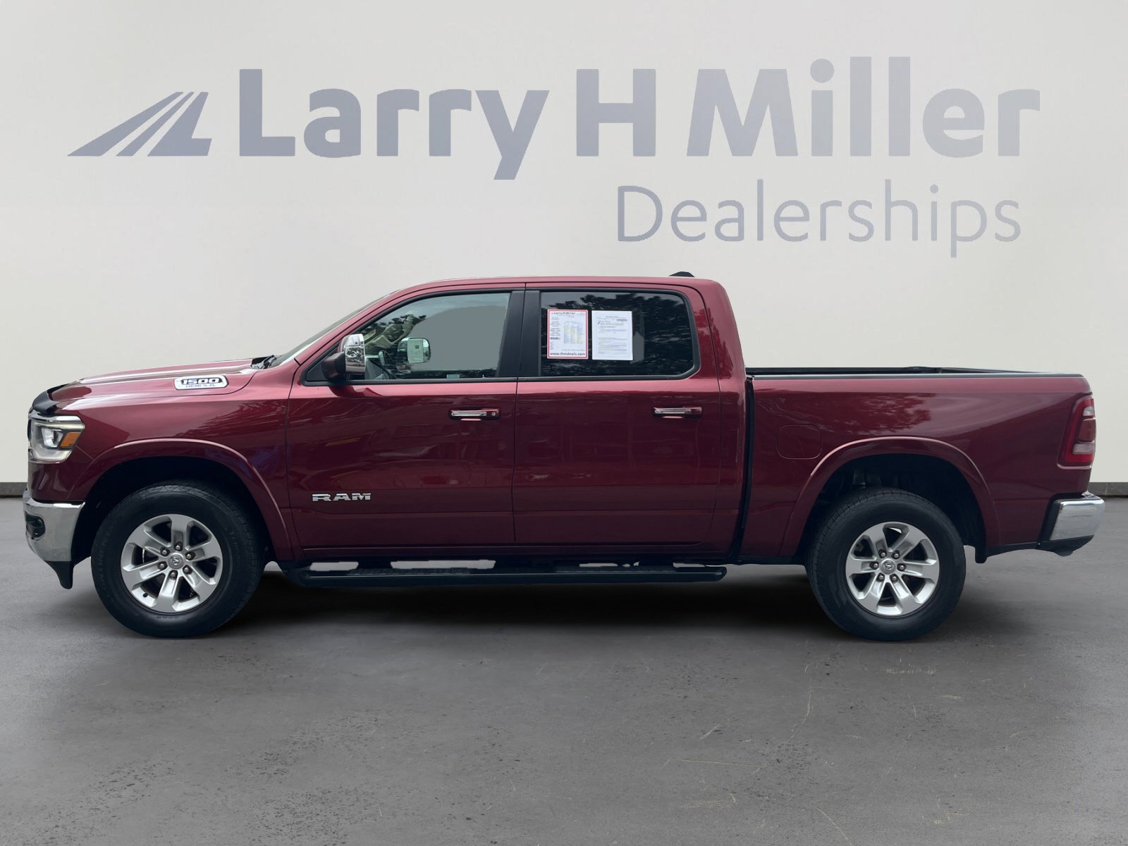 Used 2019 RAM 1500 Laramie image 2