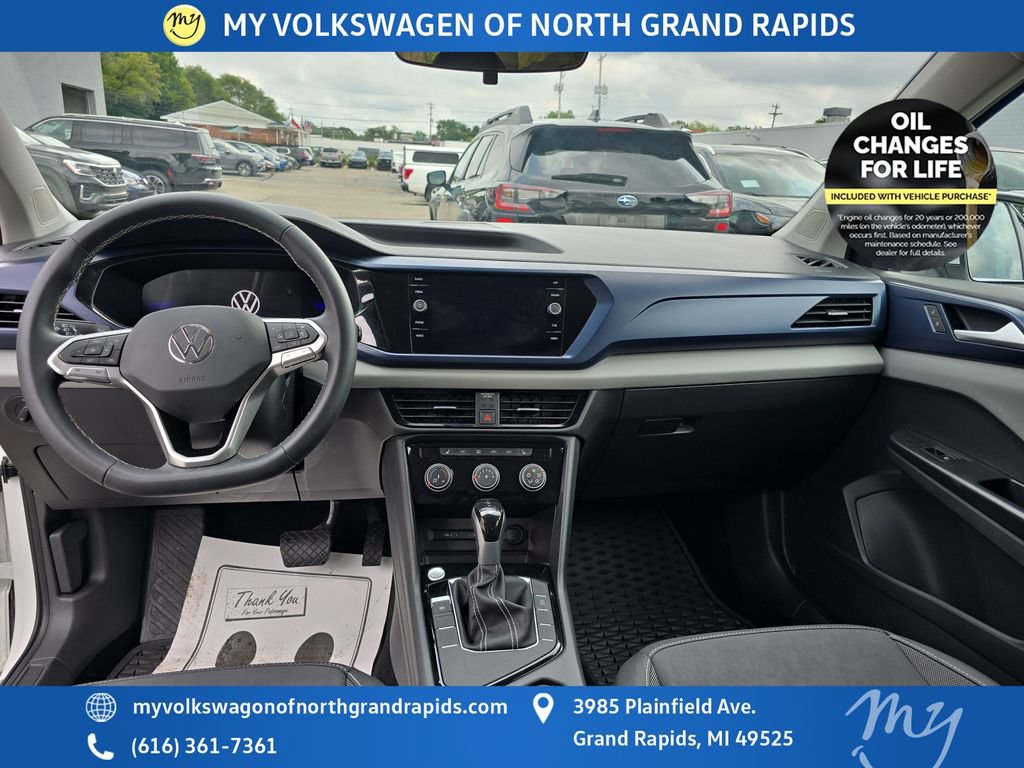 Used 2023 Volkswagen Taos SE FWD image 16