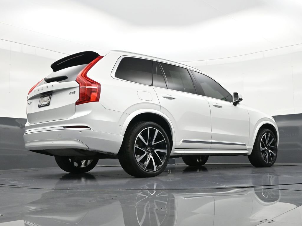 Certified 2024 Volvo XC90 B5 Plus image 32