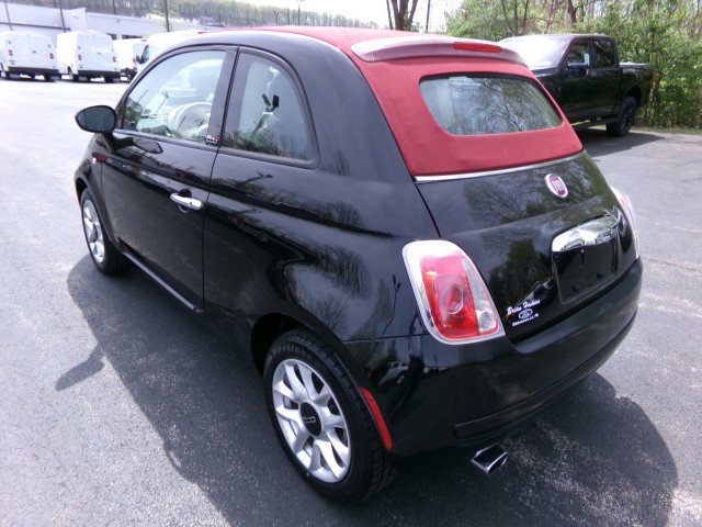 Used 2017 FIAT 500 Pop image 7