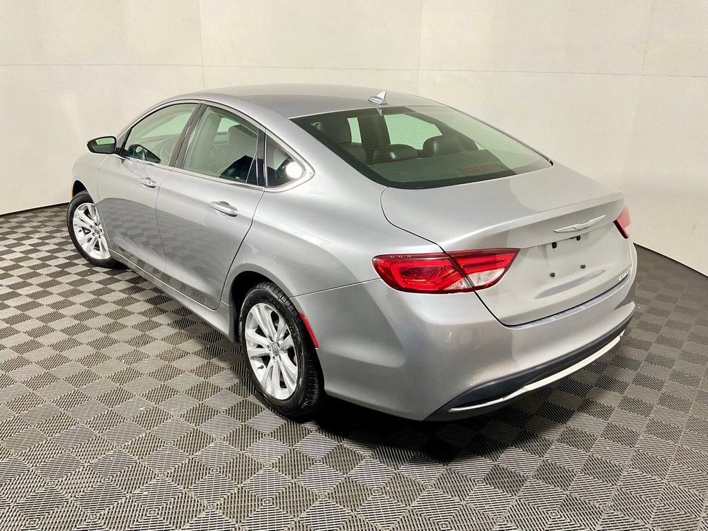 Used 2017 Chrysler 200 Limited Platinum FWD image 13