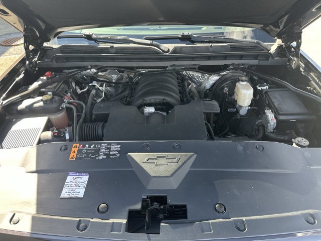 Used 2018 Chevrolet Silverado 1500 LTZ Z71 w/ LTZ Plus Package AWD/4WD image 26
