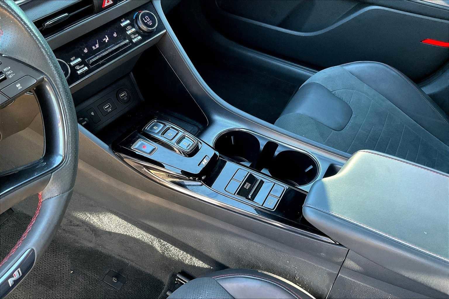 Used 2022 Hyundai Sonata N Line image 16
