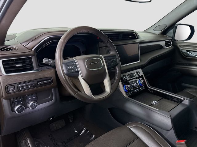 Used 2022 GMC Yukon XL Denali image 10