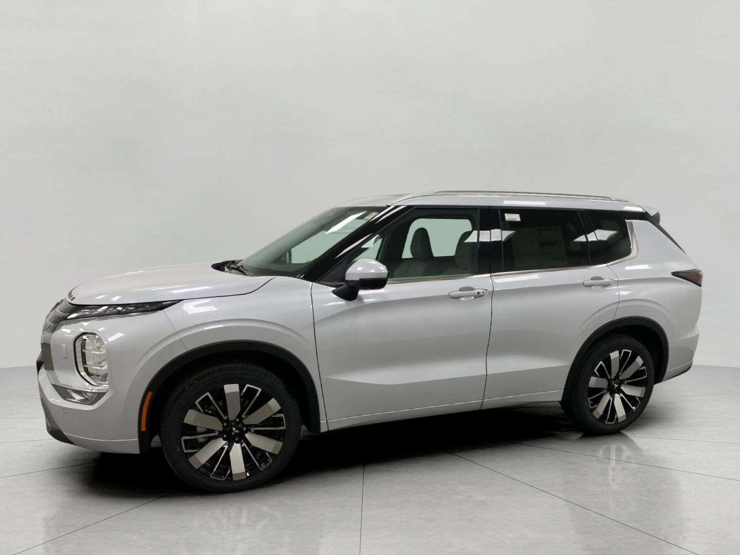 New 2026 Mitsubishi Outlander SEL image 8