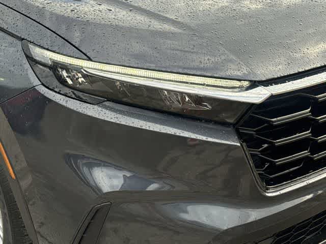 Used 2025 Honda CR-V EX image 10