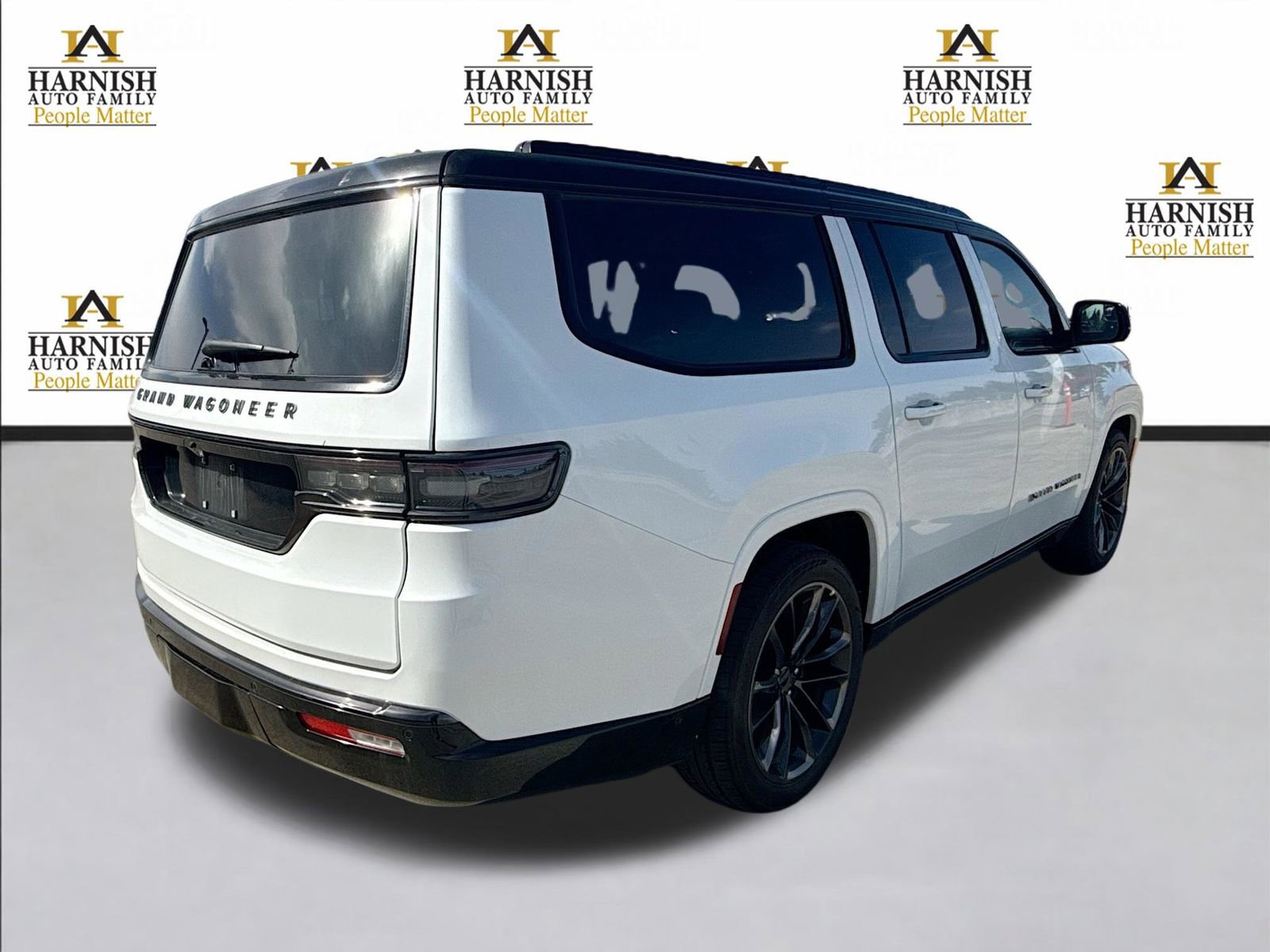 Used 2024 Jeep Grand Wagoneer L Series II w/ Quick Order Packagew 28T image 5