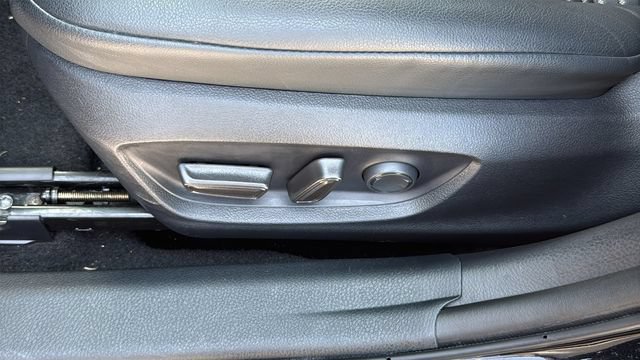 Used 2023 Toyota Camry SE FWD image 18