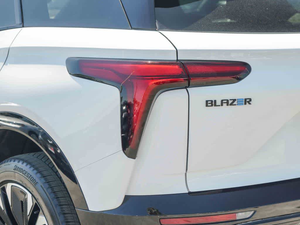 Used 2024 Chevrolet Blazer EV RS AWD/4WD image 7