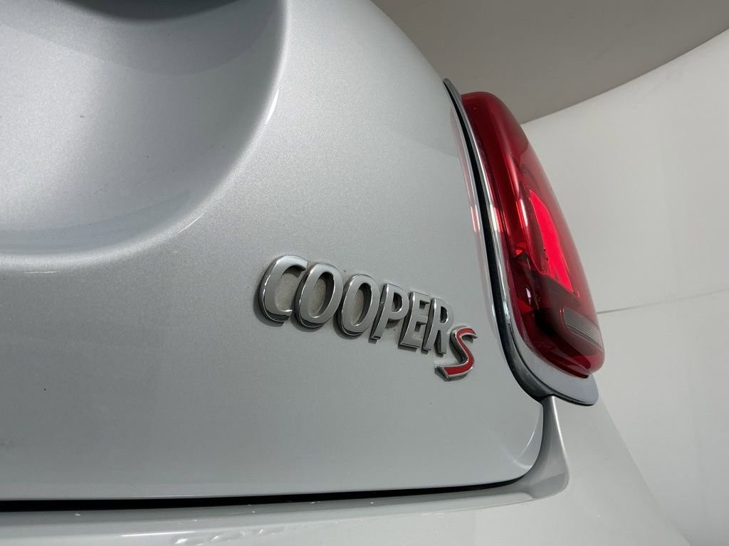 Certified 2022 MINI Cooper S image 27
