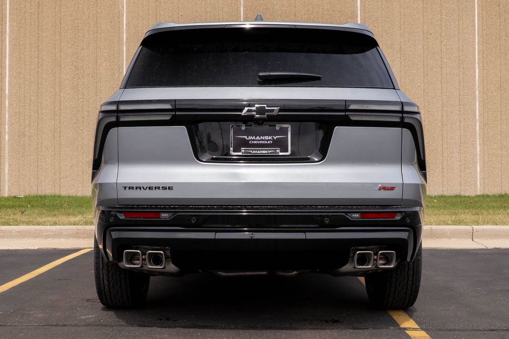 New 2026 Chevrolet Traverse RS image 8