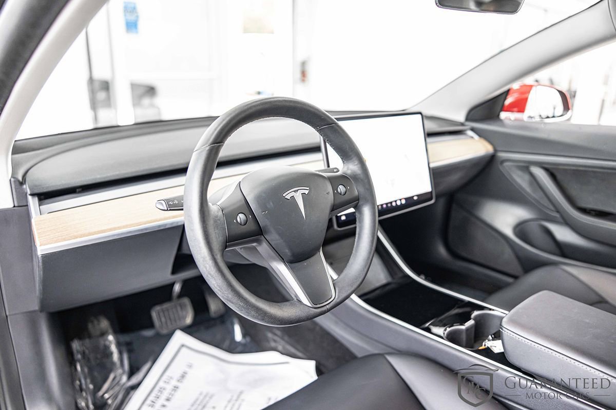 Used 2020 Tesla Model 3 Standard Range Plus RWD image 19