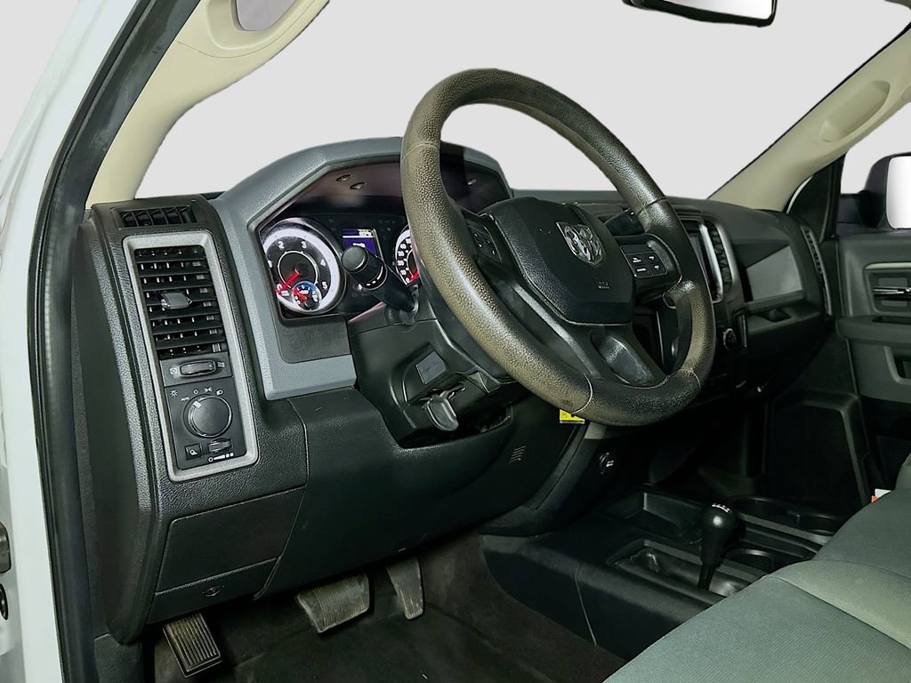 Used 2016 RAM 3500 Tradesman w/ Chrome Appearance Group AWD/4WD image 9