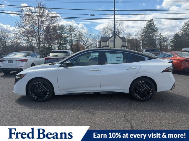 New 2026 Nissan Sentra SR w/ SR Premium Package FWD image 5