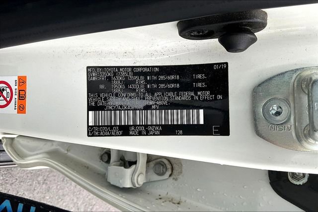 Used 2019 Toyota Land Cruiser image 3