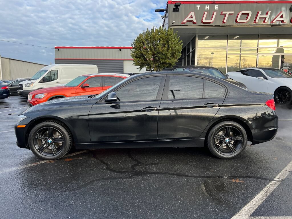 Used 2015 BMW 320i xDrive Sedan AWD/4WD image 9