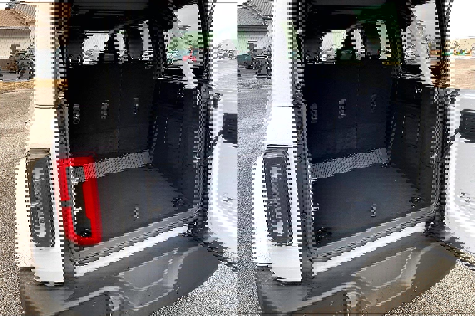 Used 2025 Ford Bronco Outer Banks image 18