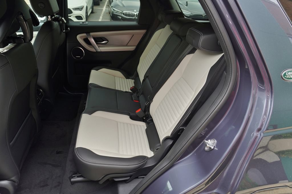 New 2026 Land Rover Discovery Sport Landmark AWD/4WD image 27