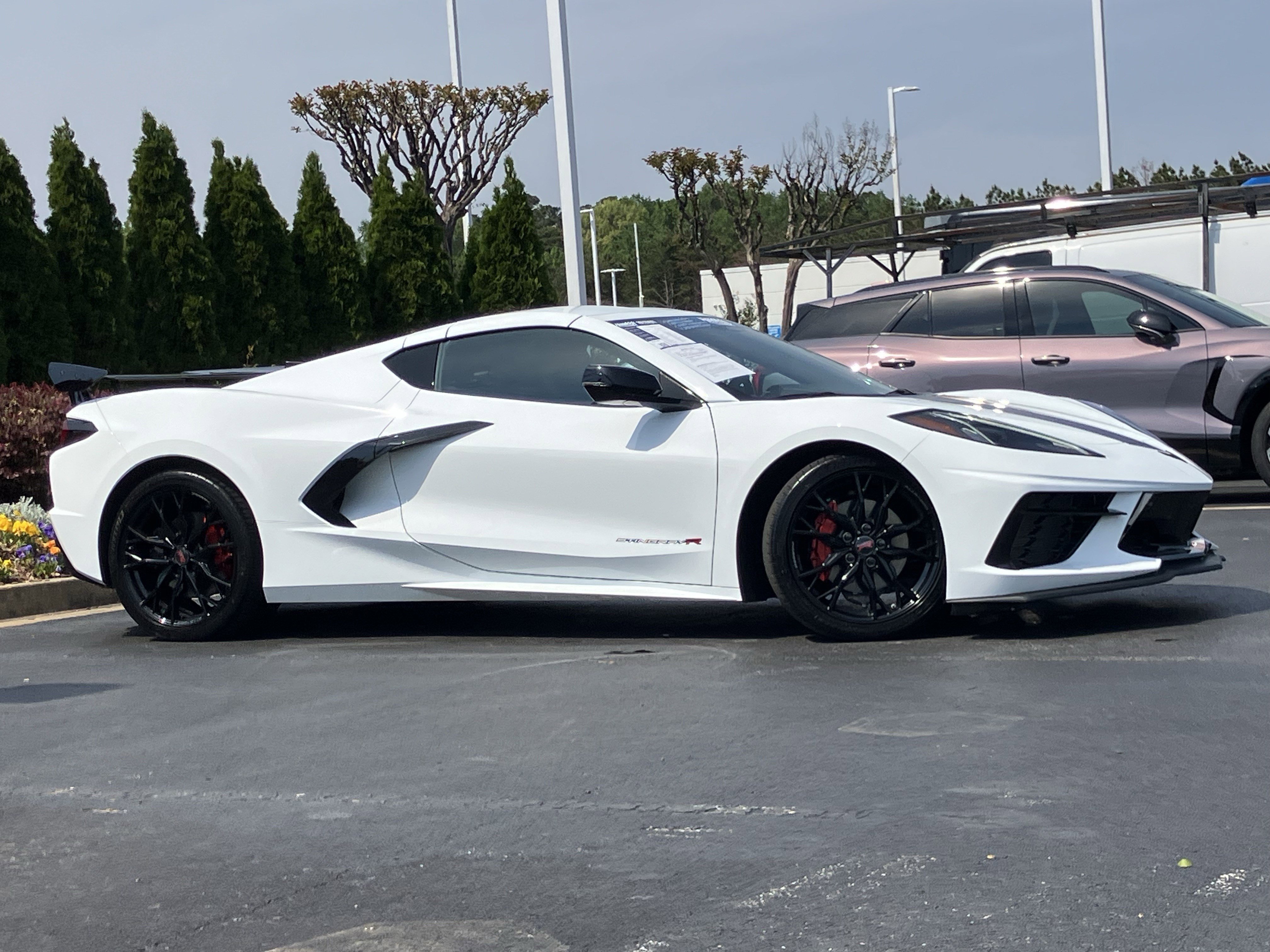 Used 2025 Chevrolet Corvette Stingray Preferred Cpe image 3