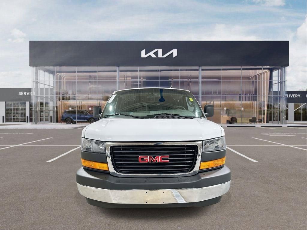 Used 2024 GMC Savana 2500 w/ Driver Convenience Package image 3