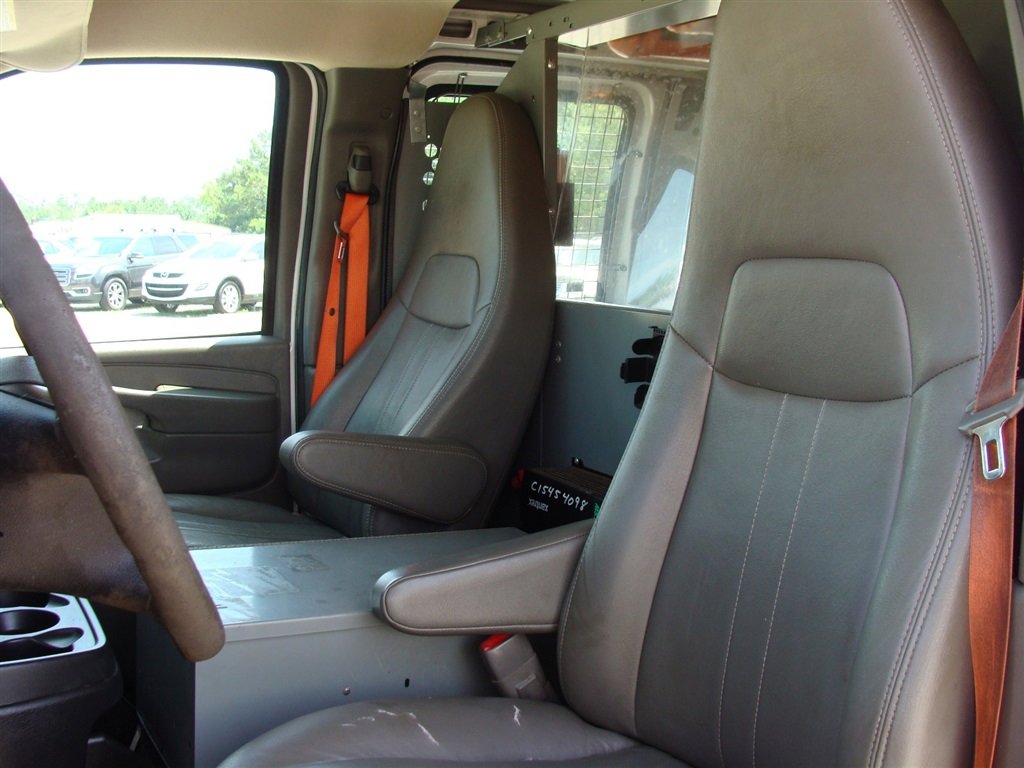 Used 2013 Chevrolet Express 2500 image 11