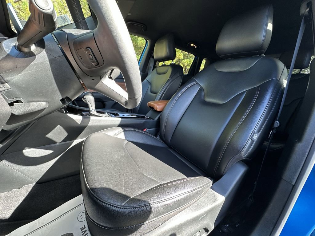 Used 2024 Jeep Compass Limited image 13