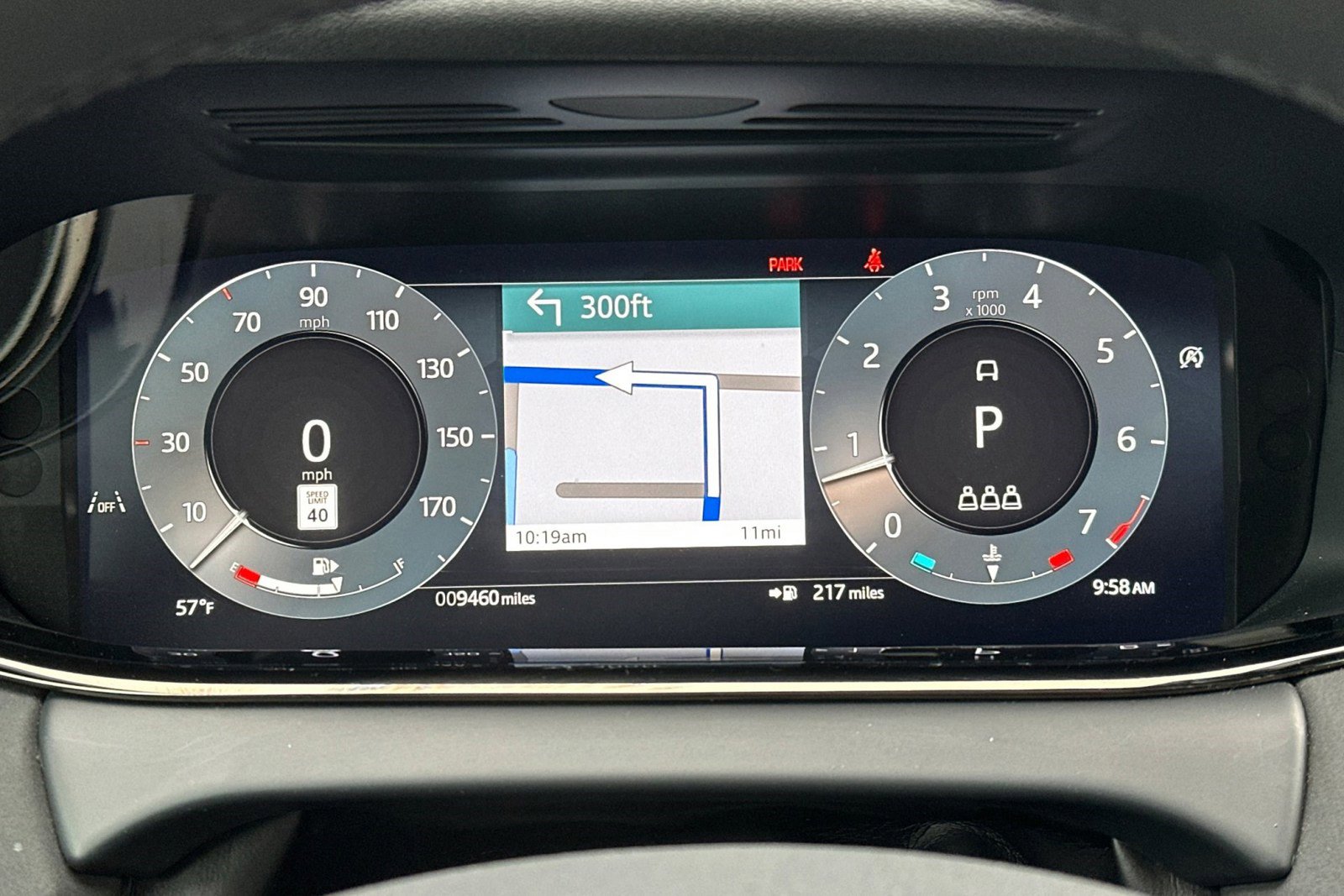 Certified 2025 Land Rover Range Rover Evoque Dynamic SE image 19