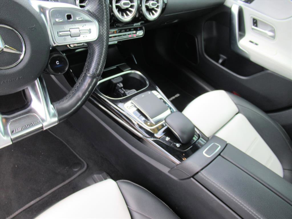 Used 2020 Mercedes-Benz CLA 35 AMG 4MATIC image 22