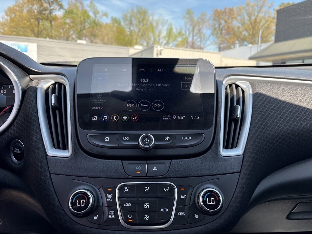 Used 2024 Chevrolet Malibu LT FWD image 19