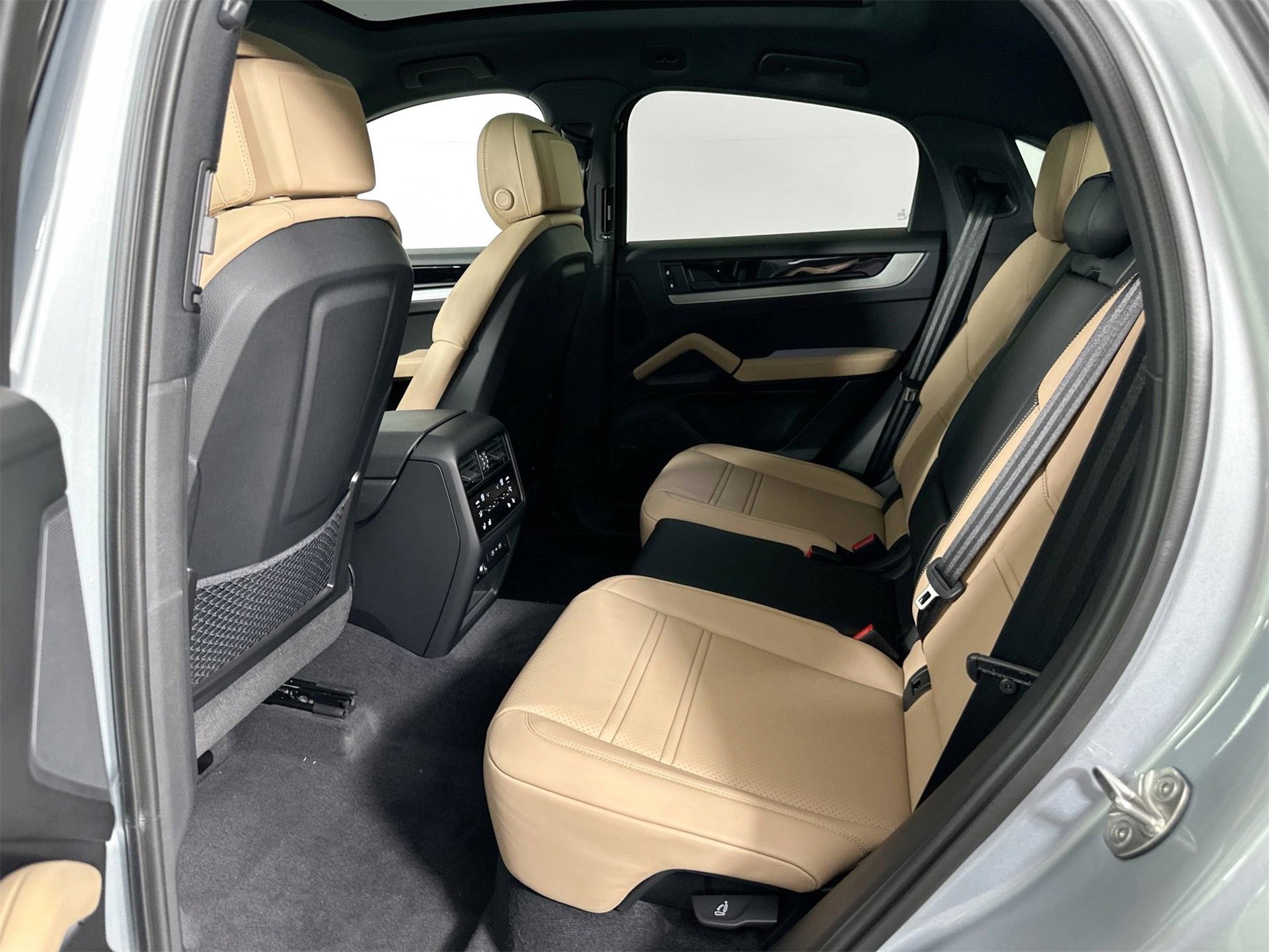 New 2026 Porsche Cayenne Coupe image 28